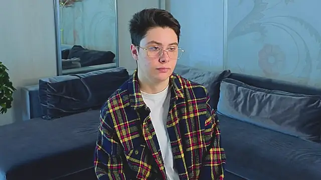 Snapshot of HazeCalypso chatting on December 2025 11:36:02 AM HazeCalypso online show from December 2025 11:36:02 AM