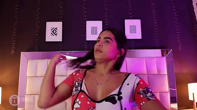 Snapshot of liana_allen chatting on November 2025 02:28:01 PM liana allen online show from November 2025 02:28:01 PM