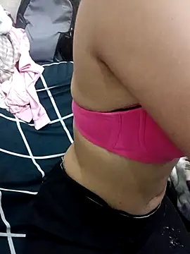 Snapshot of pure_beauty03 chatting on December 2025 12:05:01 AM pure beauty03 online show from December 2025 12:05:01 AM