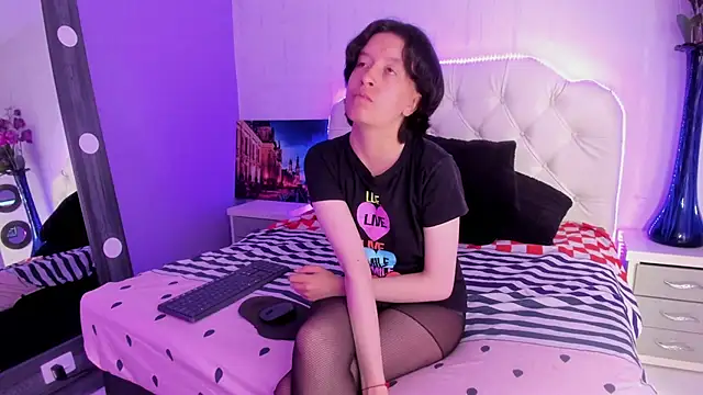 Snapshot of CoralAndOcean_ chatting on November 2025 01:01:01 PM CoralAndOcean online show from November 2025 01:01:01 PM