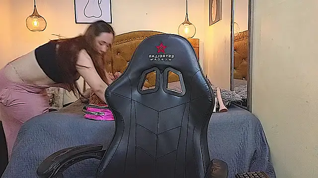 Lily Sanderss online show from December 2025 12:23:02 PM