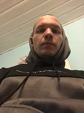 Spielzeugtwink online show from February 2026 04:27:02 PM