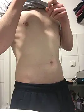 Spielzeugtwink online show from March 2026 11:10:01 PM