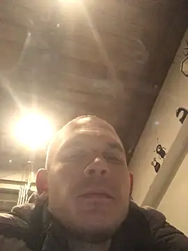 Spielzeugtwink online show from March 2026 10:46:01 PM