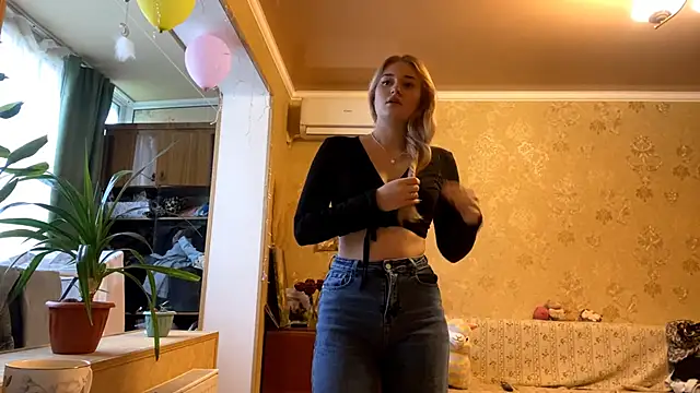 Snapshot of Malley_Saunds chatting on December 2025 07:16:02 AM Malley Saunds online show from December 2025 07:16:02 AM