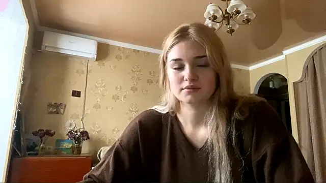 Snapshot of Malley_Saunds chatting on December 2025 08:45:01 AM Malley Saunds online show from December 2025 08:45:01 AM