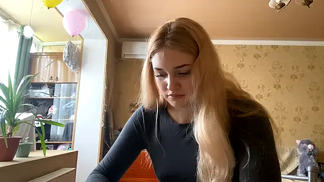 Snapshot of Malley_Saunds chatting on December 2025 08:12:01 AM Malley Saunds online show from December 2025 08:12:01 AM