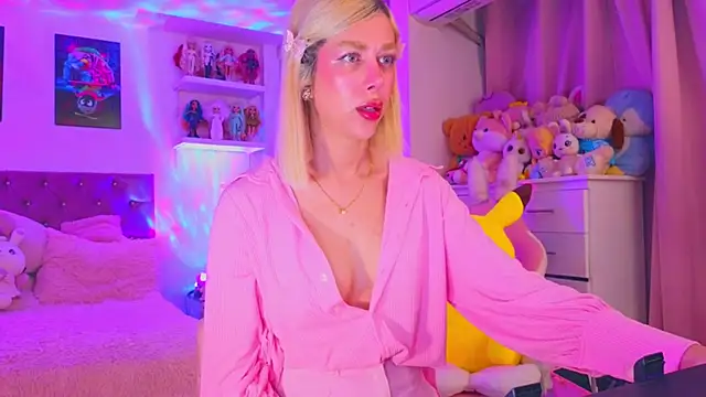 Snapshot of MadamBarbiee chatting on February 2026 11:54:01 PM MadamBarbiee online show from February 2026 11:54:01 PM