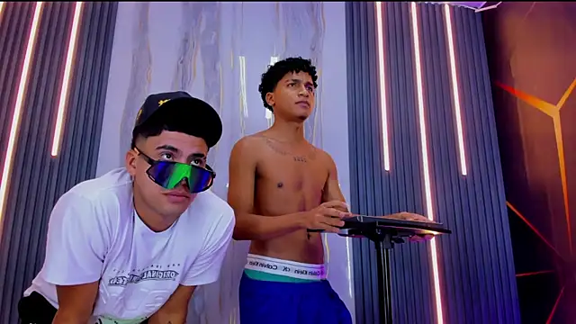 Snapshot of Erotick_Men chatting on November 2025 08:35:02 AM Erotick Men online show from November 2025 08:35:02 AM