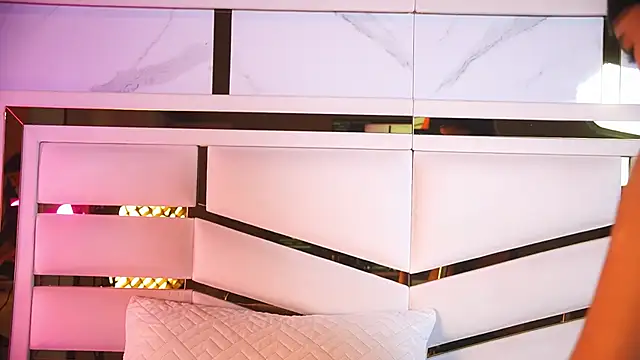 luciana agudelo online show from February 2026 07:09:01 PM