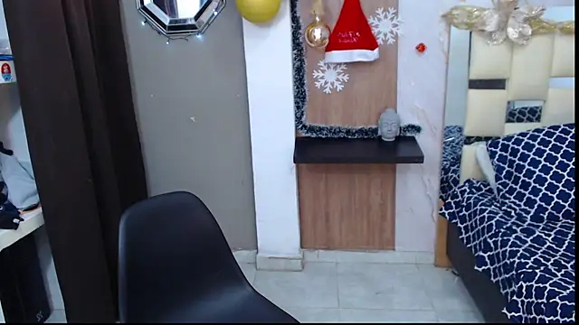 Snapshot of sweett_love_ chatting on November 2025 04:23:02 AM sweett love online show from November 2025 04:23:02 AM