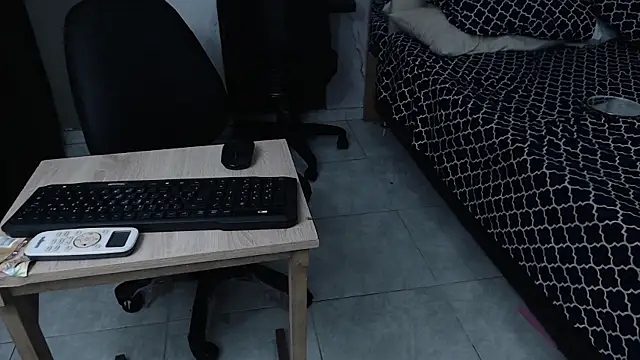 Snapshot of sweett_love_ chatting on December 2025 02:08:02 AM sweett love online show from December 2025 02:08:02 AM