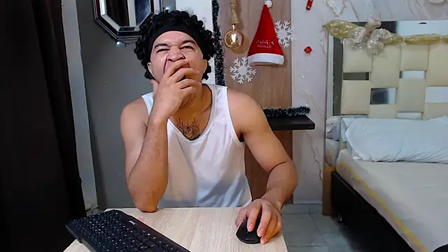 Snapshot of sweett_love_ chatting on December 2025 04:39:02 AM sweett love online show from December 2025 04:39:02 AM