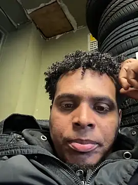 Snapshot of 24denio chatting on February 2026 09:27:02 PM 24denio online show from February 2026 09:27:02 PM