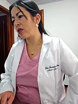 JustSamantha  online show from December 2025 12:11:02 PM