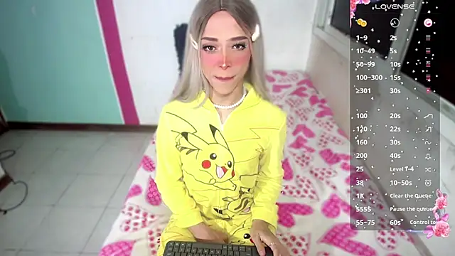 lissy dhaniels online show from December 2025 05:47:01 AM