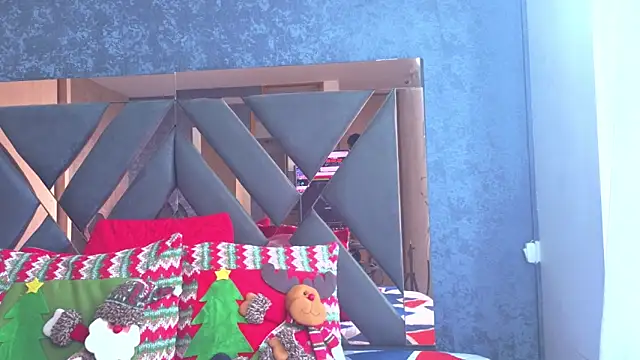 alicee foox online show from November 2025 06:12:01 PM