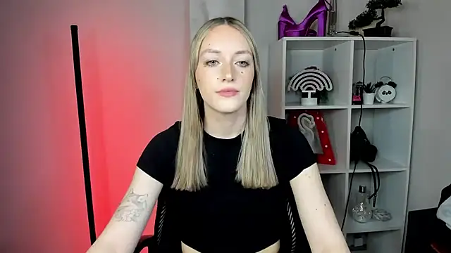 EvelynBlond online show from February 2026 01:42:01 PM