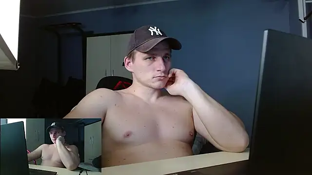 Snapshot of Poliglotjoe1 chatting on January 2026 02:38:01 AM Poliglotjoe1 online show from January 2026 02:38:01 AM