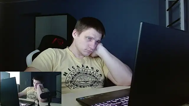 Snapshot of Poliglotjoe1 chatting on February 2026 02:44:02 PM Poliglotjoe1 online show from February 2026 02:44:02 PM