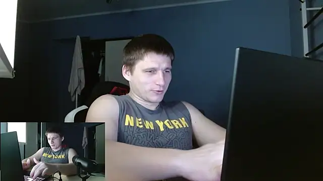 Snapshot of Poliglotjoe1 chatting on February 2026 03:31:01 PM Poliglotjoe1 online show from February 2026 03:31:01 PM