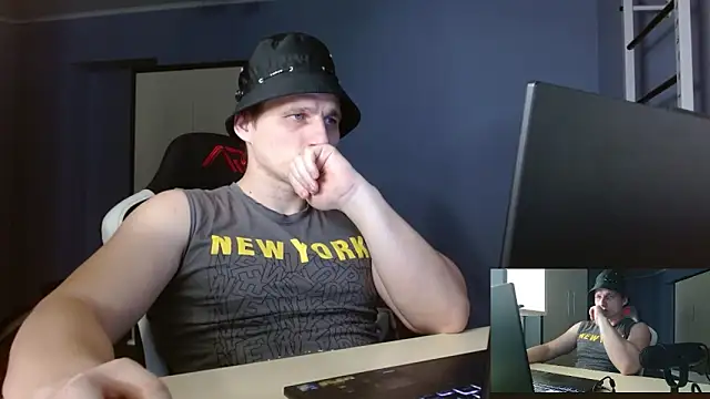 Snapshot of Poliglotjoe1 chatting on February 2026 09:10:02 PM Poliglotjoe1 online show from February 2026 09:10:02 PM