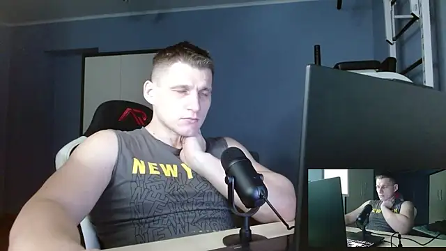 Snapshot of Poliglotjoe1 chatting on February 2026 02:31:02 AM Poliglotjoe1 online show from February 2026 02:31:02 AM