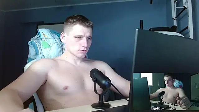 Snapshot of Poliglotjoe1 chatting on February 2026 02:09:02 AM Poliglotjoe1 online show from February 2026 02:09:02 AM