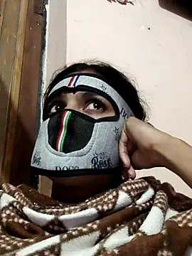 Snapshot of Yt_kinjal chatting on November 2025 03:45:01 PM Yt kinjal online show from November 2025 03:45:01 PM