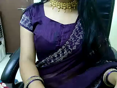 Snapshot of cute_girl_81 chatting on November 2025 11:57:02 AM cute girl 81 online show from November 2025 11:57:02 AM