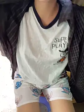 XndSeraphina online show from April 2026 05:23:01 AM