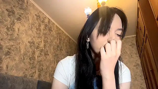 Snapshot of KiyokoEeds chatting on December 2025 02:26:01 PM KiyokoEeds online show from December 2025 02:26:01 PM