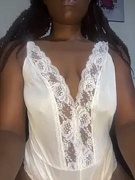 Snapshot of AngelaAbi chatting on May 2026 07:33:01 PM AngelaAbi online show from May 2026 07:33:01 PM