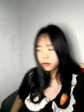 Snapshot of Kiee-lee chatting on December 2025 05:40:02 PM Kiee-lee online show from December 2025 05:40:02 PM