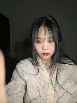 Snapshot of Kiee-lee chatting on February 2026 04:27:02 PM Kiee-lee online show from February 2026 04:27:02 PM