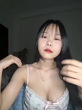 Snapshot of Kiee-lee chatting on February 2026 03:04:02 PM Kiee-lee online show from February 2026 03:04:02 PM