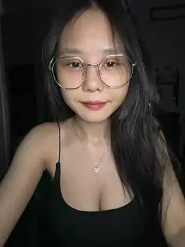 Kiee-lee online show from July 2026 04:42:02 PM