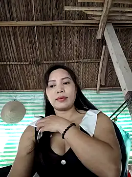 Snapshot of akura-03 chatting on November 2025 05:43:01 AM akura-03 online show from November 2025 05:43:01 AM