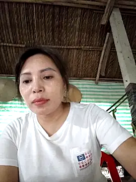 Snapshot of akura-03 chatting on December 2025 09:18:02 AM akura-03 online show from December 2025 09:18:02 AM