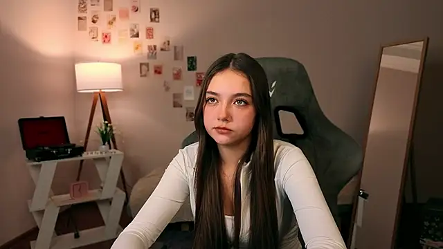 Vexorine online show from November 2025 08:18:01 PM