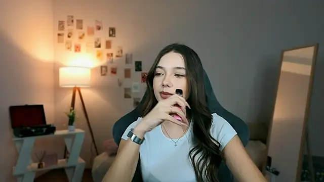 Vexorine online show from March 2026 07:24:02 PM