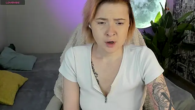 Snapshot of LaylaCookies_ chatting on November 2025 05:40:01 AM LaylaCookies online show from November 2025 05:40:01 AM