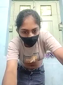 Miss tinaaa online show from December 2025 10:45:02 AM