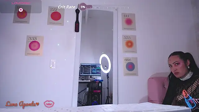 Snapshot of LunaAponte chatting on February 2026 06:26:01 AM LunaAponte online show from February 2026 06:26:01 AM