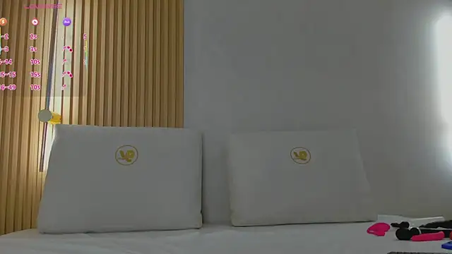 Snapshot of mia_dollce chatting on December 2025 11:26:02 AM mia dollce online show from December 2025 11:26:02 AM