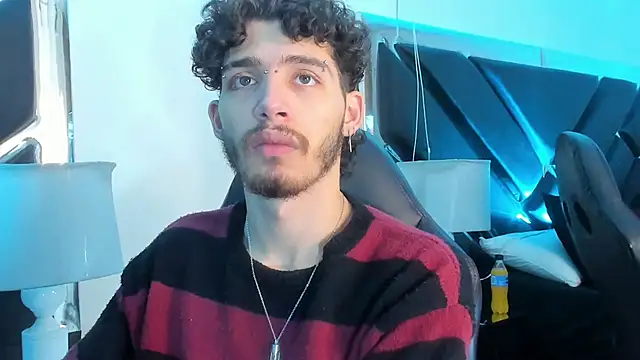 Snapshot of JojoBraando chatting on December 2025 12:05:01 AM JojoBraando online show from December 2025 12:05:01 AM