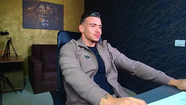 ElijahThorne online show from April 2026 06:38:02 AM