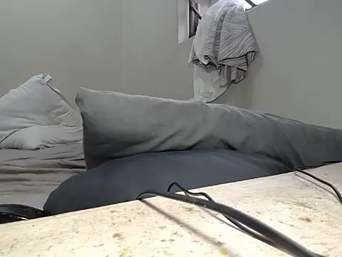 Snapshot of KinkyJXxX chatting on February 2026 05:14:01 AM KinkyJXxX online show from February 2026 05:14:01 AM