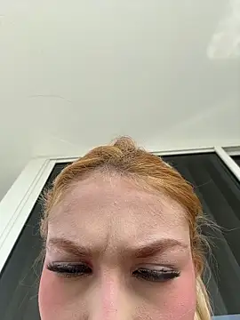 valeryfox   online show from January 2026 06:57:01 PM