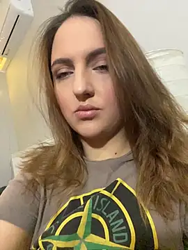 Snapshot of AlisaAlisaa chatting on December 2025 06:01:02 PM AlisaAlisaa online show from December 2025 06:01:02 PM